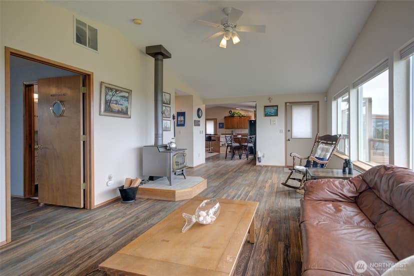 Property photo for 347 Sand Dune Avenue SW, Ocean Shores photo 13