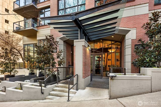 Property photo for 1420 Terry Avenue #1001, Seattle photo 3