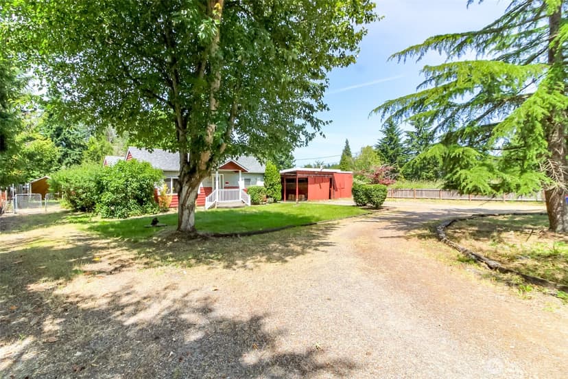 Property photo for 14523 Pioneer Way E, Puyallup photo 3