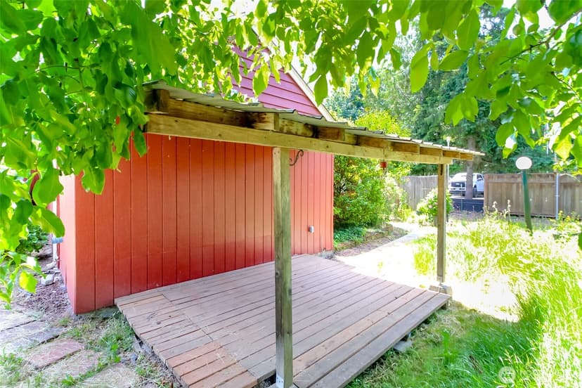 Property photo for 14523 Pioneer Way E, Puyallup photo 18