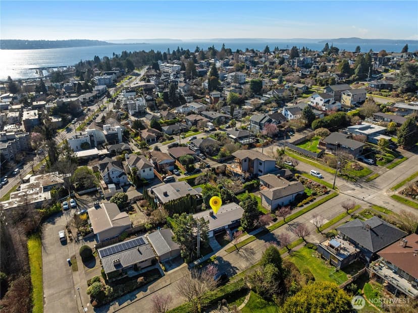 Property photo for 2415 W McGraw Street, Seattle photo 27