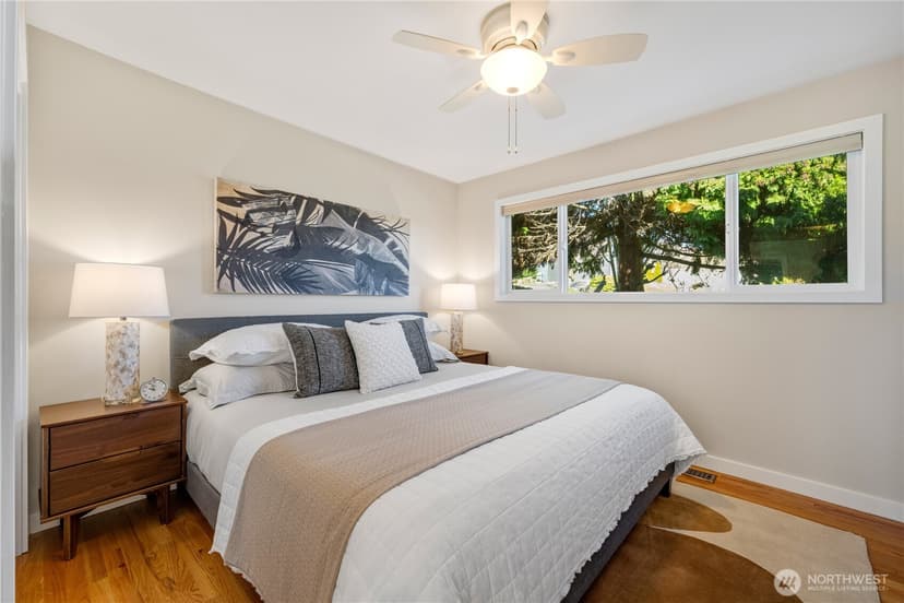 Property photo for 2415 W McGraw Street, Seattle photo 15