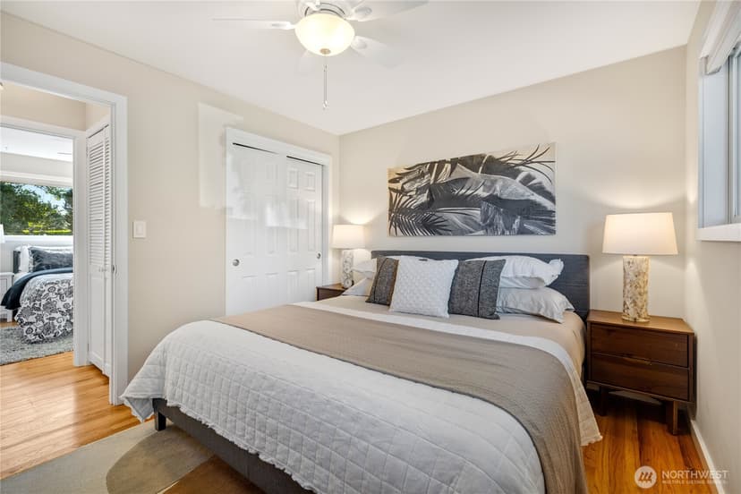 Property photo for 2415 W McGraw Street, Seattle photo 16