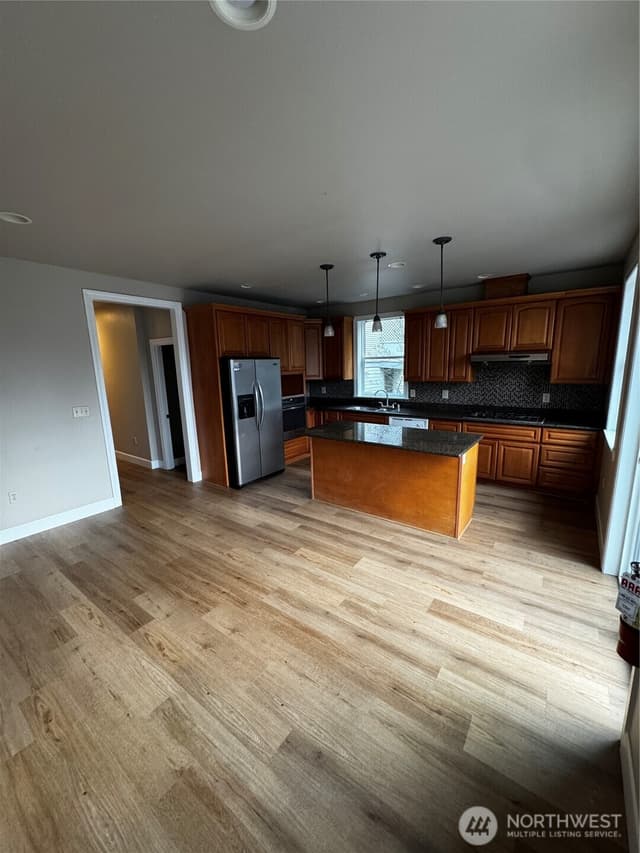 Property photo for 5607 12th Avenue NE, Seattle photo 5