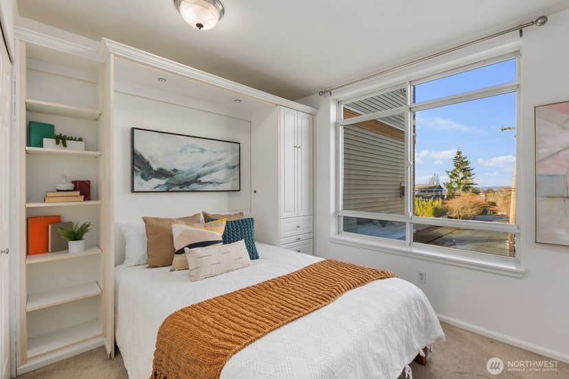Property photo for 7116 Greenwood Avenue N #305, Seattle photo 12