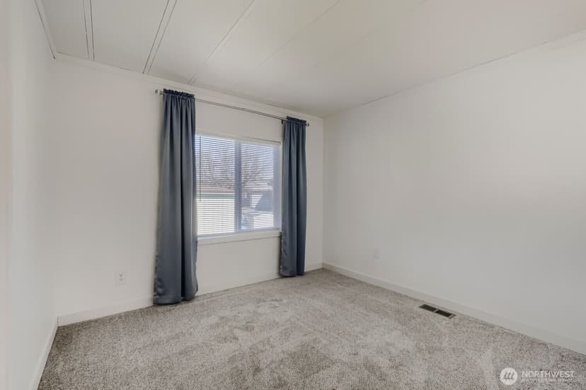 Property photo for 3611 I Street NE #16, Auburn photo 19