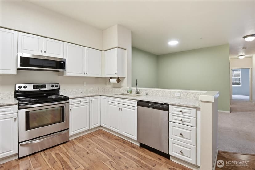 Property photo for 107 164th Street SE #2-103, Bothell photo 6