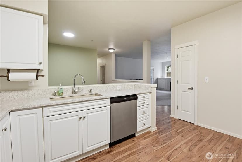 Property photo for 107 164th Street SE #2-103, Bothell photo 7