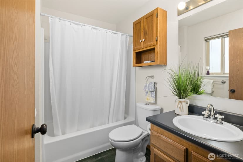 Property photo for 280 Blue Agate, Ronald photo 18