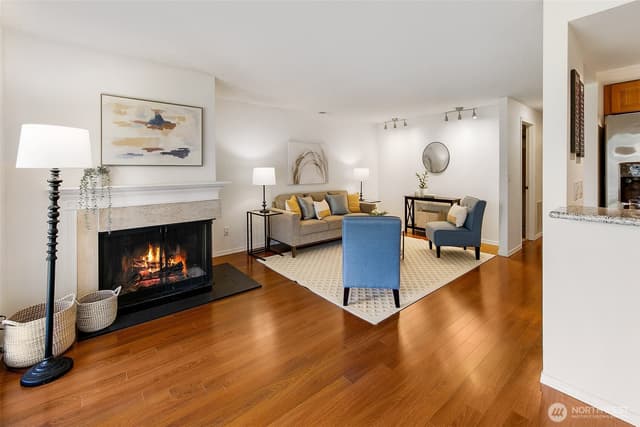 Property photo for 16929 Inglewood Road NE #C305, Kenmore photo 5