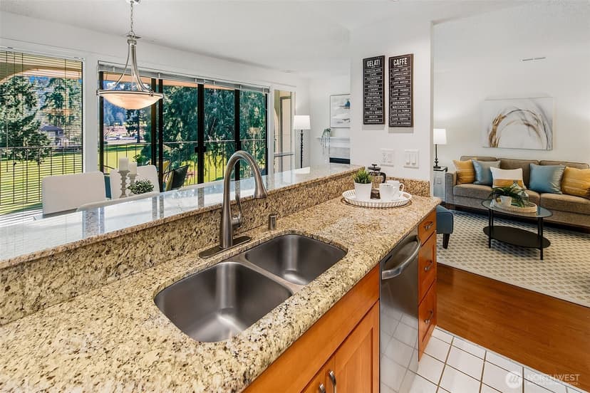Property photo for 16929 Inglewood Road NE #C305, Kenmore photo 13