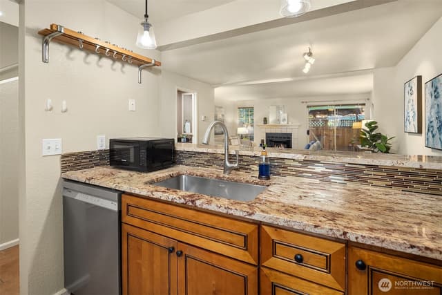 Property photo for 15600 116th Avenue NE #C3, Bothell photo 5