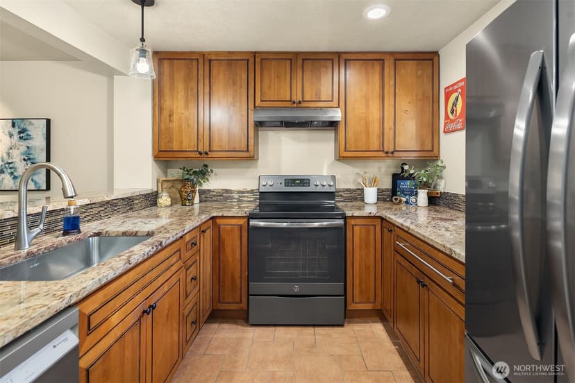 Property photo for 15600 116th Avenue NE #C3, Bothell photo 3