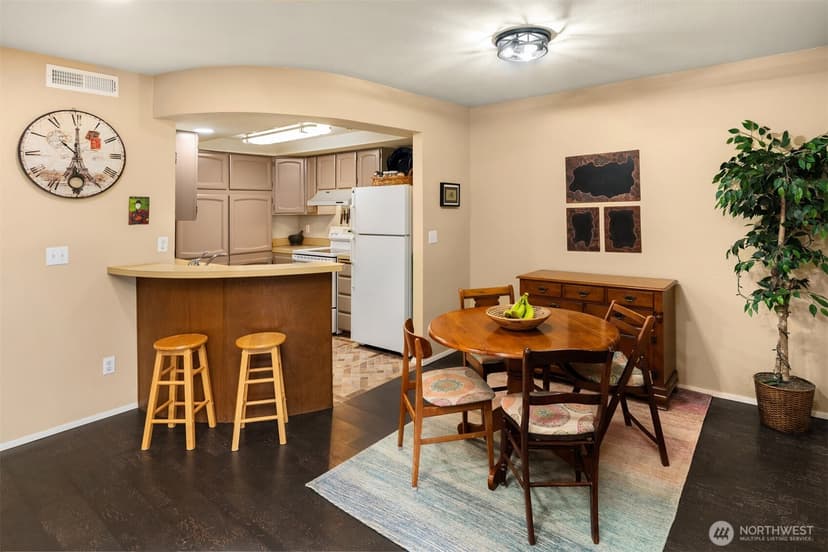 Property photo for 11510 NE 128th Street #8, Kirkland photo 2