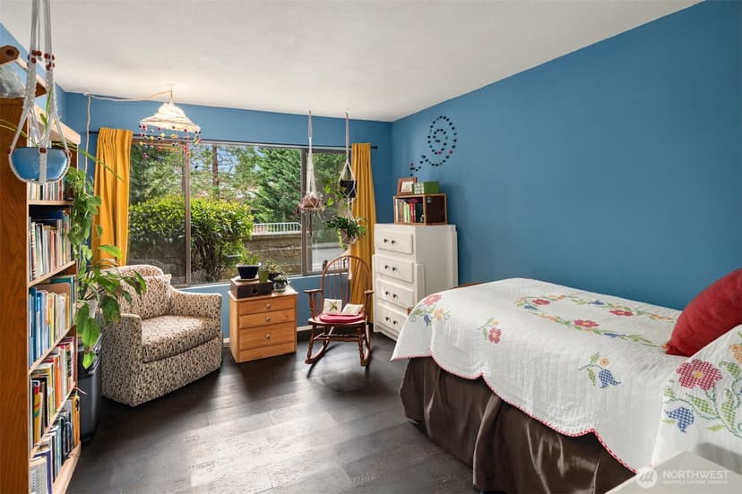 Property photo for 11510 NE 128th Street #8, Kirkland photo 9