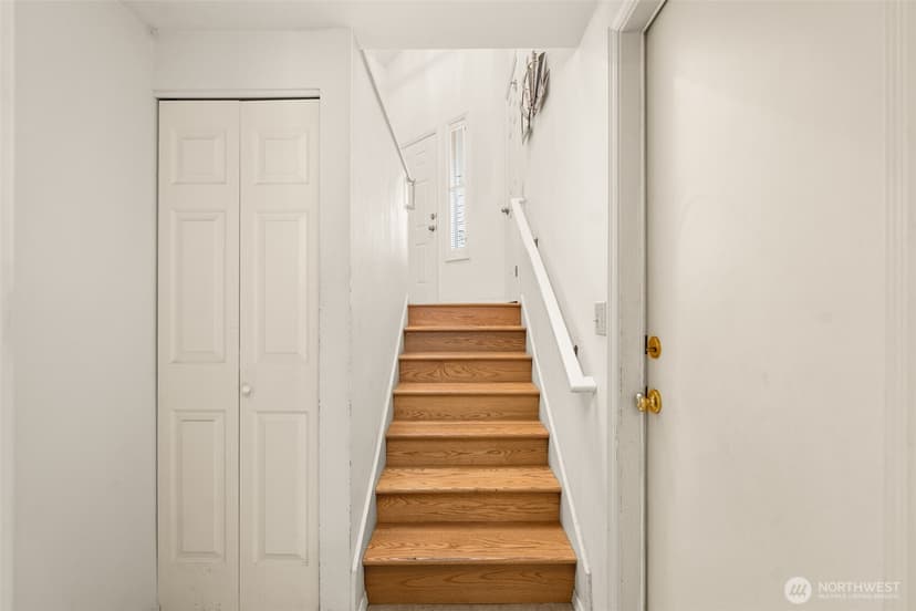 Property photo for 6850 Starboard Lane, Gig Harbor photo 5