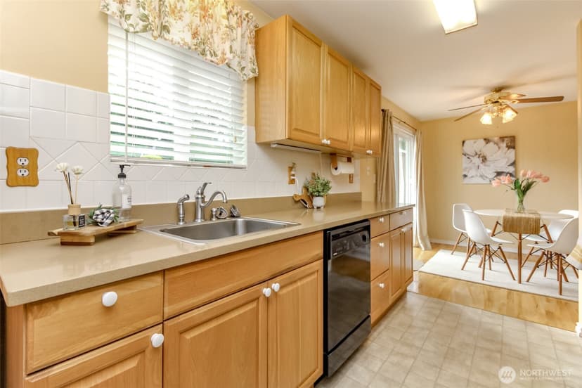 Property photo for 2709 SW 332nd Place, Federal Way photo 16