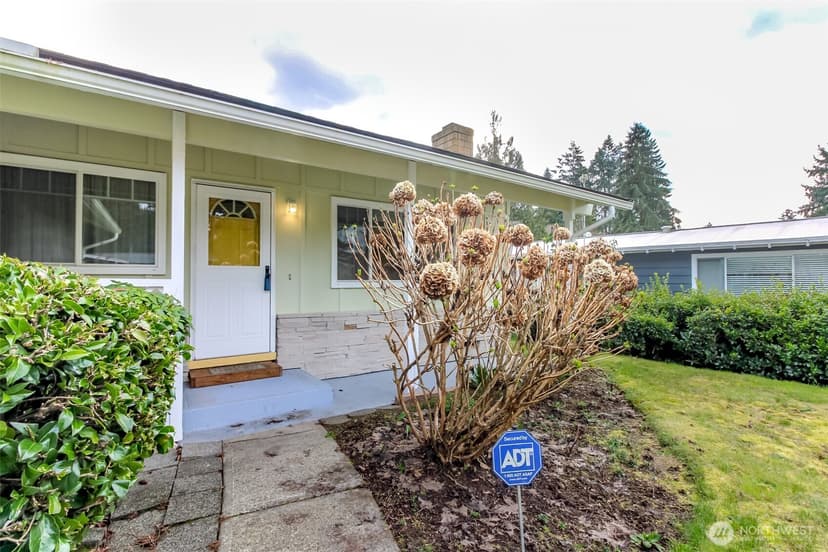 Property photo for 2709 SW 332nd Place, Federal Way photo 4