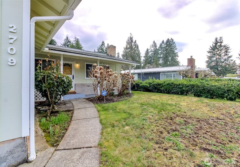 Property photo for 2709 SW 332nd Place, Federal Way photo 3
