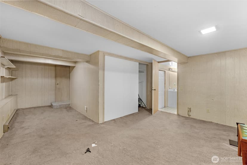 Property photo for 708 Warren Avenue N, Seattle photo 19