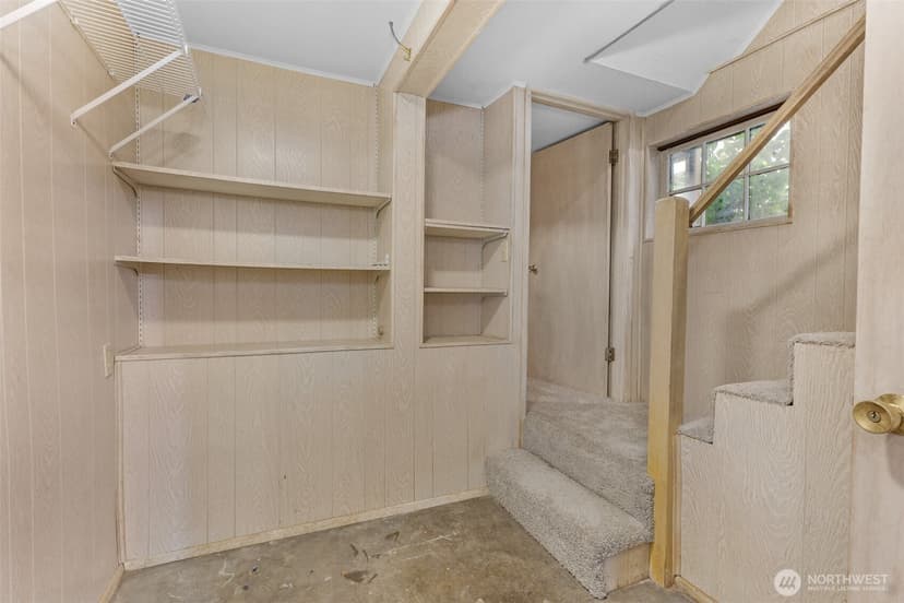 Property photo for 708 Warren Avenue N, Seattle photo 16