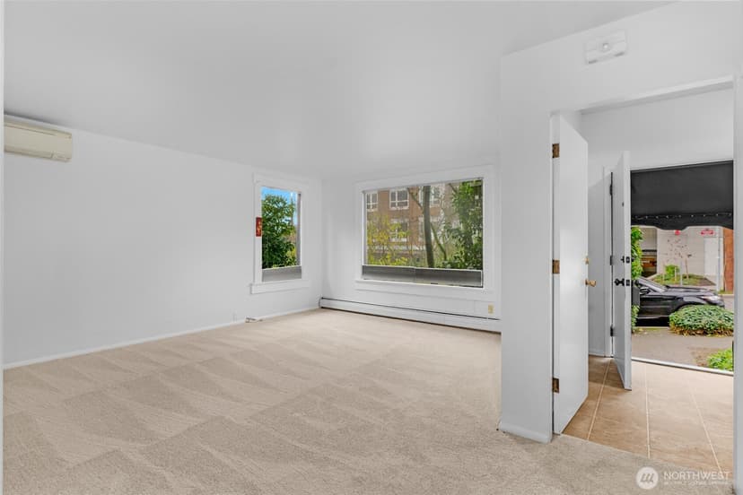 Property photo for 708 Warren Avenue N, Seattle photo 7