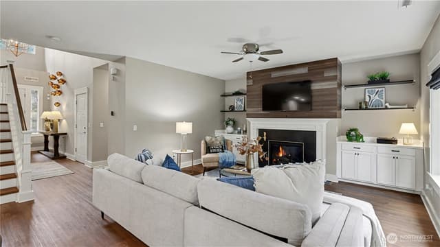 Property photo for 15549 SE 160th Place, Renton photo 3