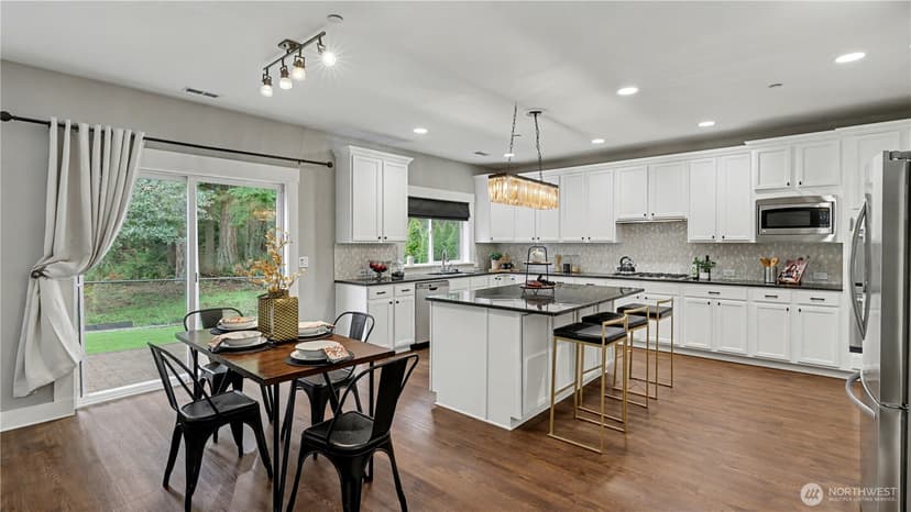 Property photo for 15549 SE 160th Place, Renton photo 9