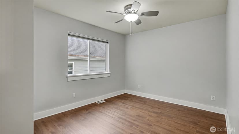 Property photo for 15549 SE 160th Place, Renton photo 16