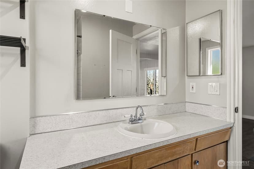 Property photo for 6502 21st Avenue NE, Tacoma photo 22