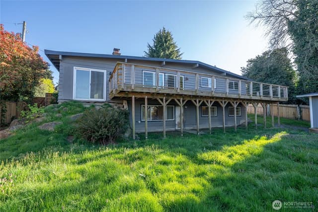 Property photo for 6502 21st Avenue NE, Tacoma photo 2
