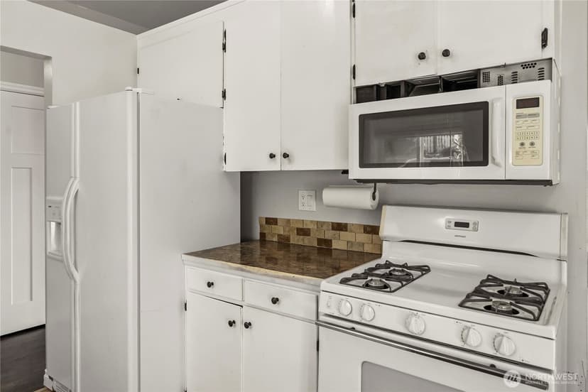Property photo for 6502 21st Avenue NE, Tacoma photo 15