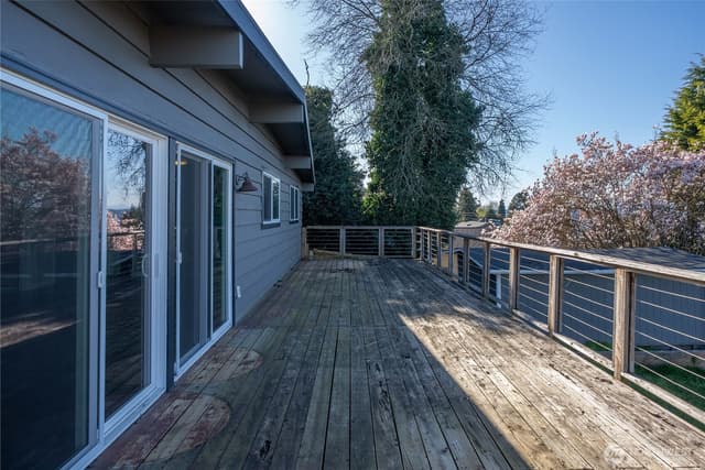 Property photo for 6502 21st Avenue NE, Tacoma photo 5