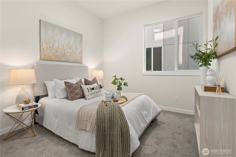 Property photo for 9518 Interlake Avenue N, Seattle photo 8
