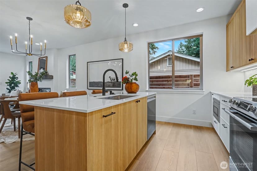 Property photo for 11247 108th Avenue NE, Kirkland photo 14