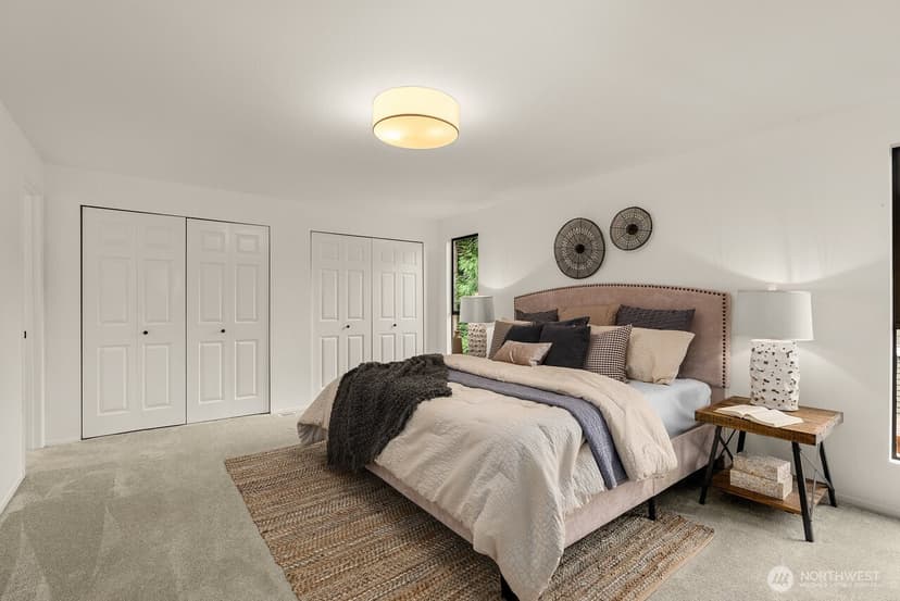 Property photo for 10703 NE 53rd Street, Kirkland photo 24