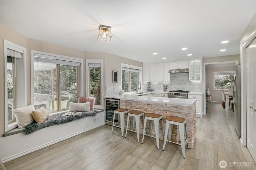 Property photo for 21809 NE 175th Street, Woodinville photo 5