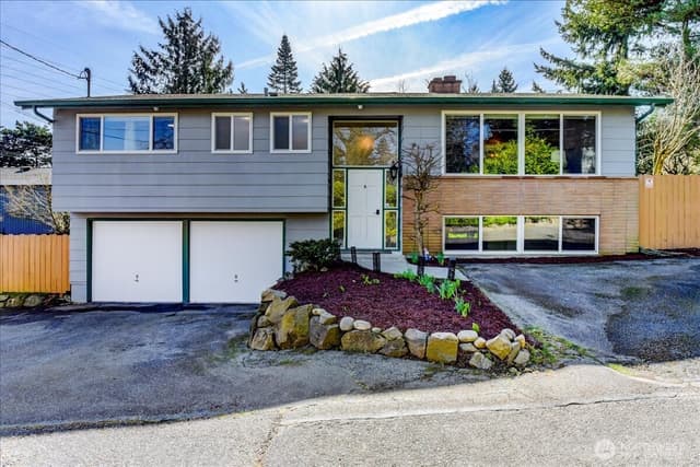 Property photo for 11242 A Fremont Avenue N, Seattle
