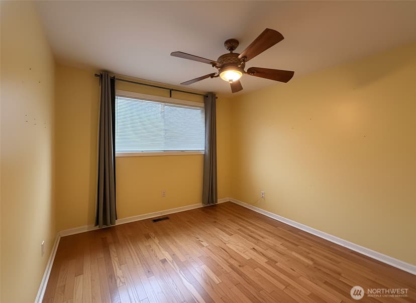 Property photo for 4547 150th Ave SE, Bellevue photo 4