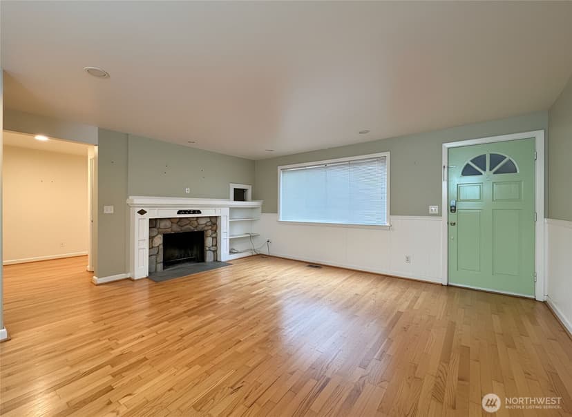 Property photo for 4547 150th Ave SE, Bellevue photo 3