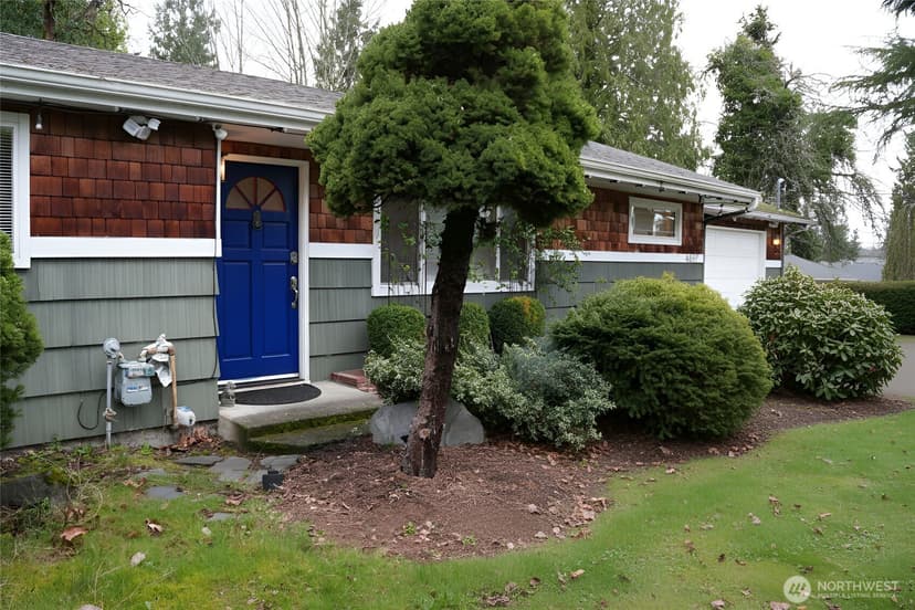 Property photo for 4547 150th Ave SE, Bellevue photo 2