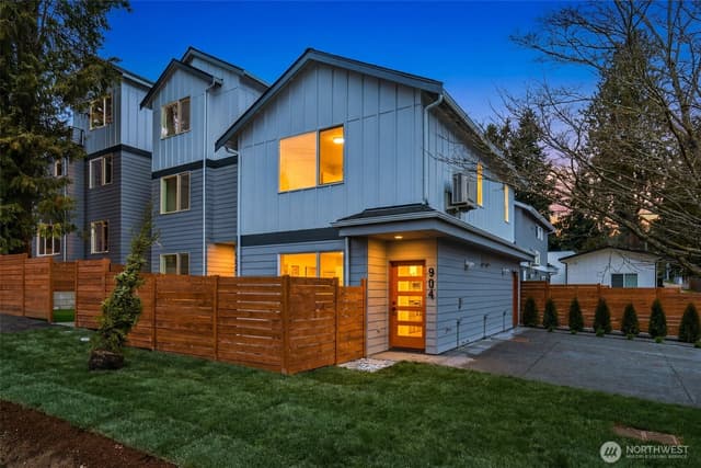 Property photo for 904 N 107th Street, Seattle