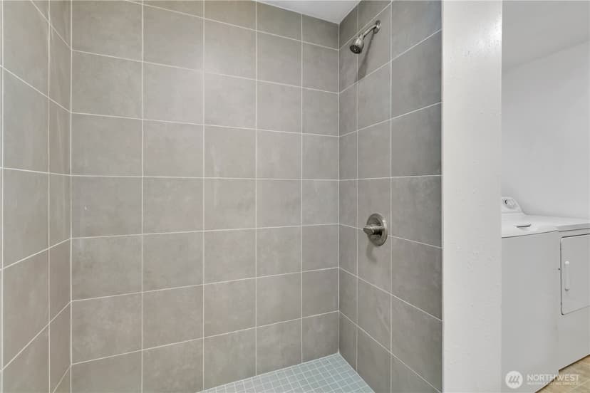 Property photo for 11517 155 Avenue SE, Renton photo 14