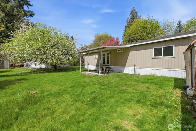 Property photo for 11517 155 Avenue SE, Renton photo 2