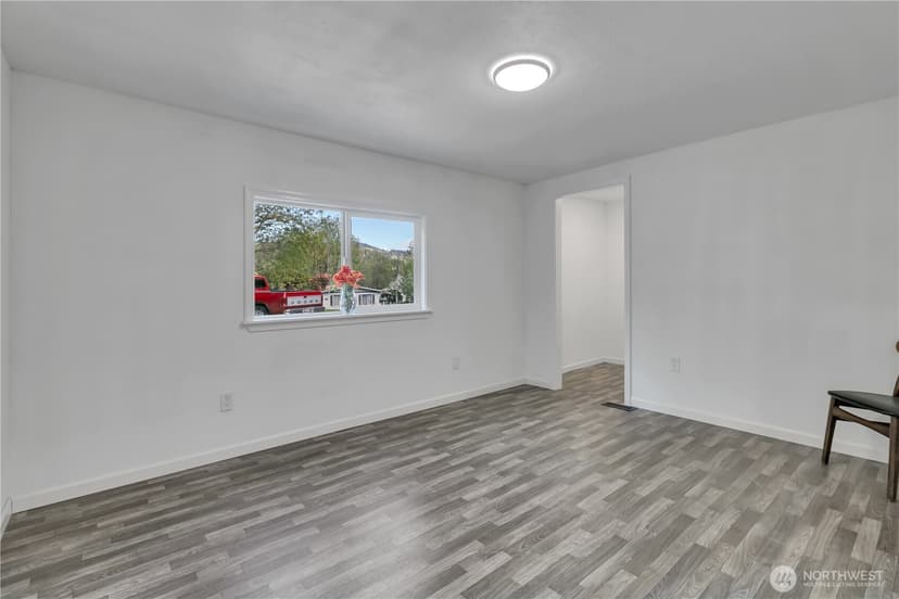 Property photo for 11517 155 Avenue SE, Renton photo 12