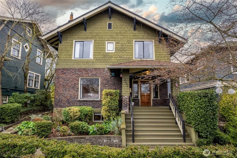 Property photo for 2343 Federal Avenue E, Seattle