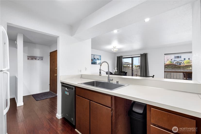 Property photo for 22508 6th Avenue S #1, Des Moines photo 5