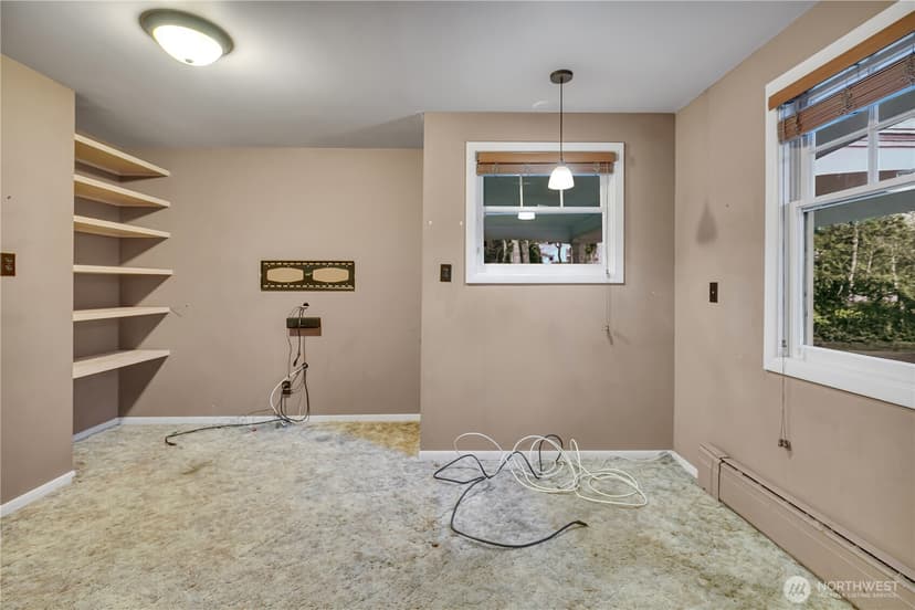 Property photo for 9832 American Avenue SW, Lakewood photo 14