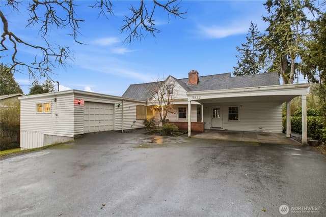 Property photo for 9832 American Avenue SW, Lakewood photo 4
