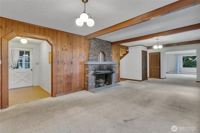 Property photo for 9832 American Avenue SW, Lakewood photo 7